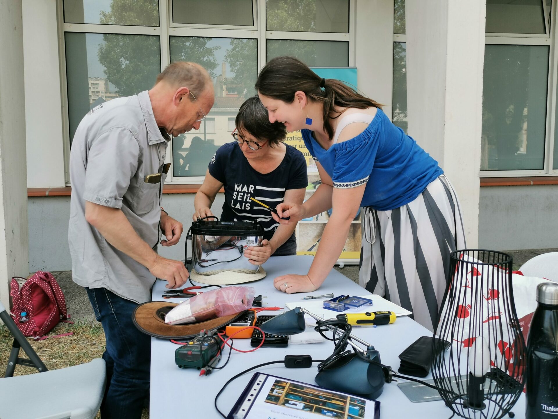 Ma Bibliothèque d'Objets organise des ateliers pratiques pour apprendre à faire soi-même.